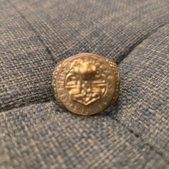 Men's Size 9 Viking Hammar Gold Tone Excellence Ring - Picture 1 of 2